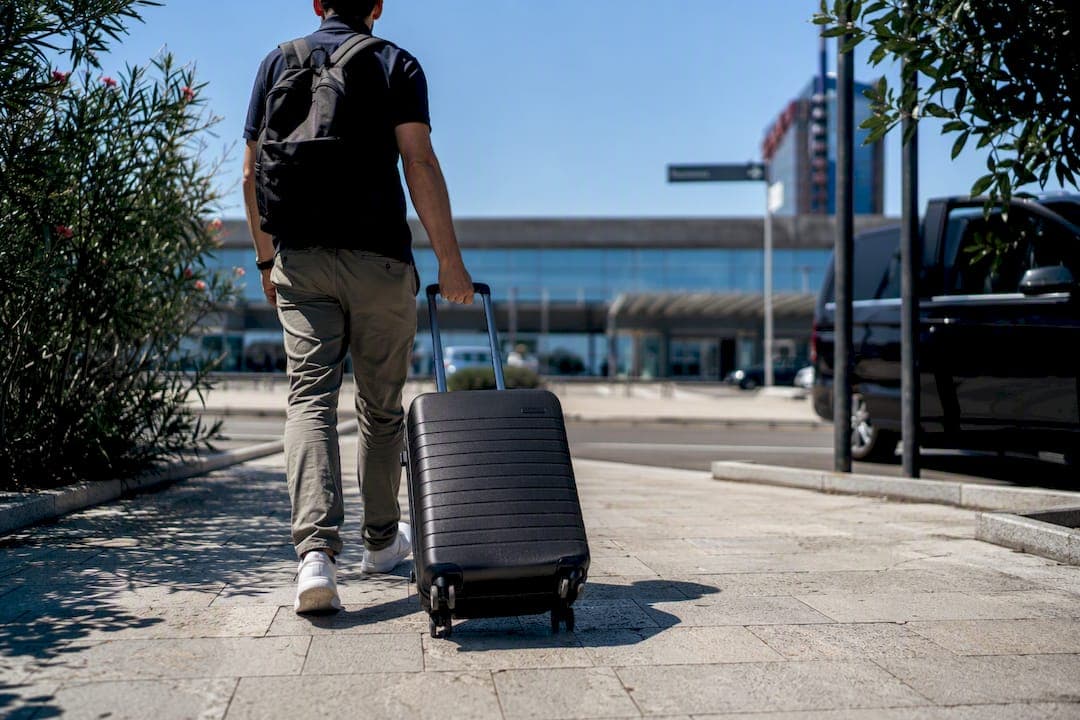 Aeroporto per Salento: dove atterrare e come arrivare al mare